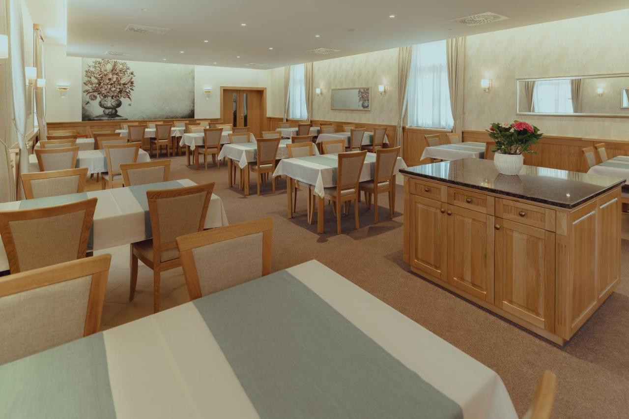 Brigadéros Hotel Brigadír Borsi Extérieur photo