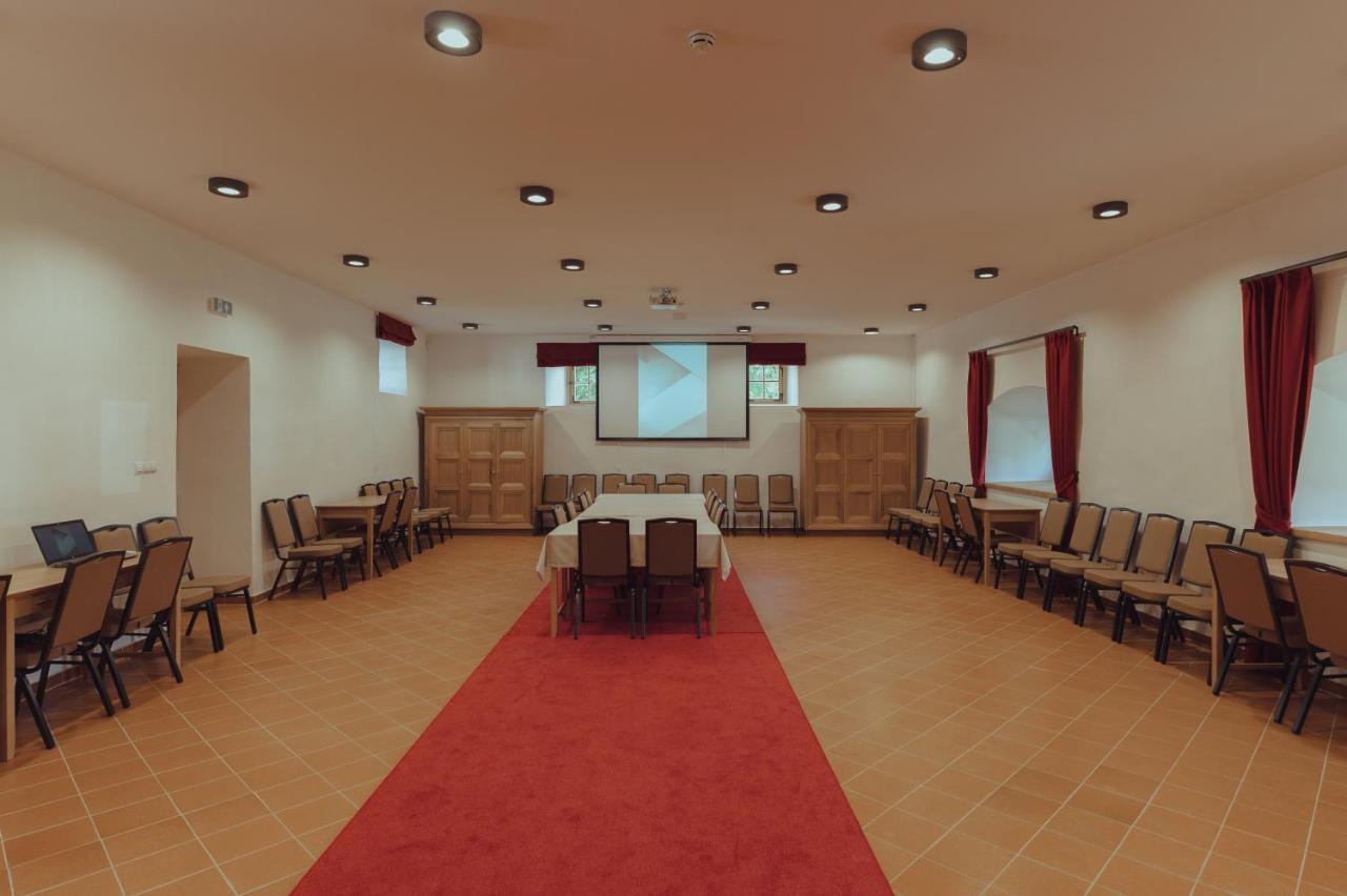 Brigadéros Hotel Brigadír Borsi Extérieur photo