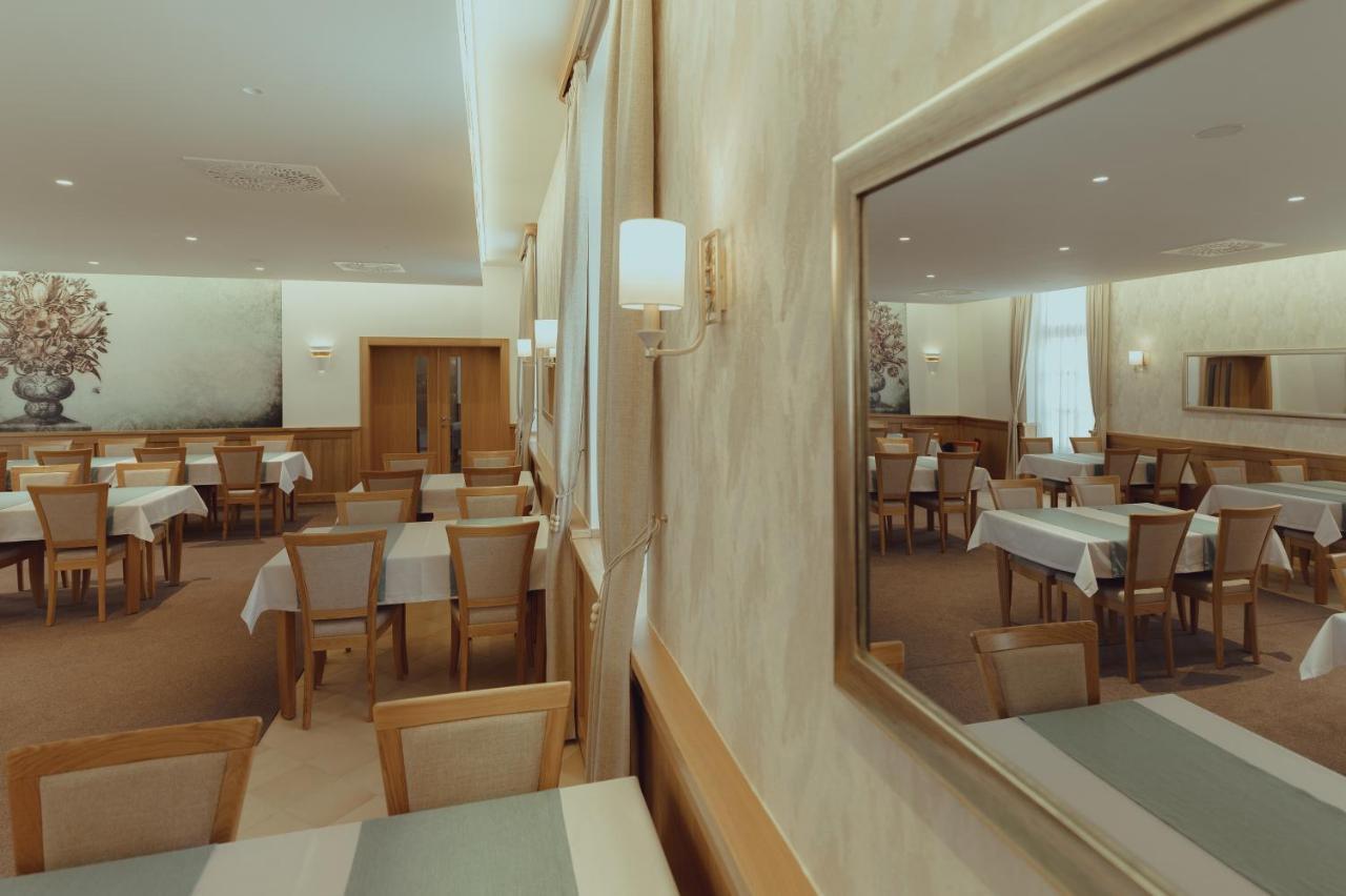 Brigadéros Hotel Brigadír Borsi Extérieur photo