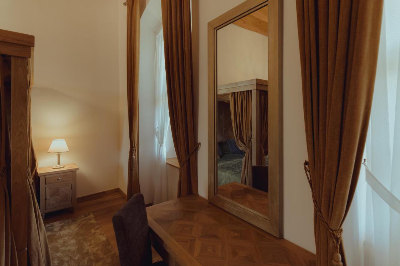 Brigadéros Hotel Brigadír Borsi Extérieur photo