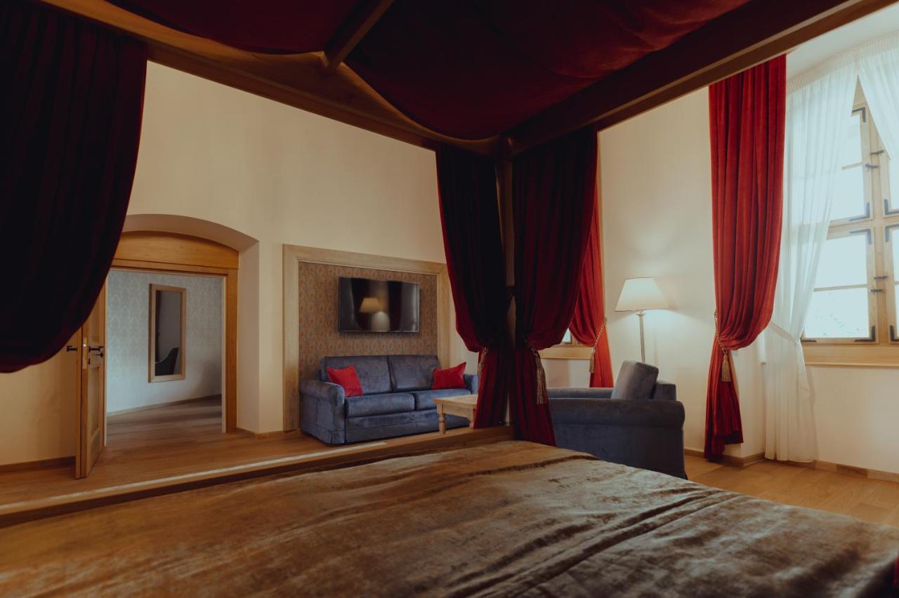 Brigadéros Hotel Brigadír Borsi Extérieur photo